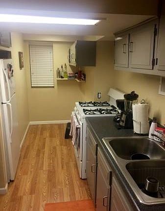 4th image of 1214 W Wrightwood Ave #G
