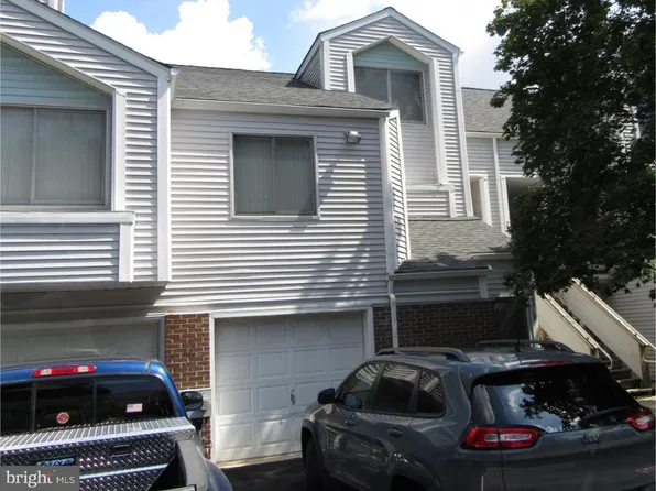 107 Mary Ann Ct, Newark, DE 19711
