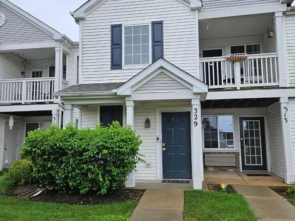 329 Silverstone Dr #329, Carpentersville, IL 60110