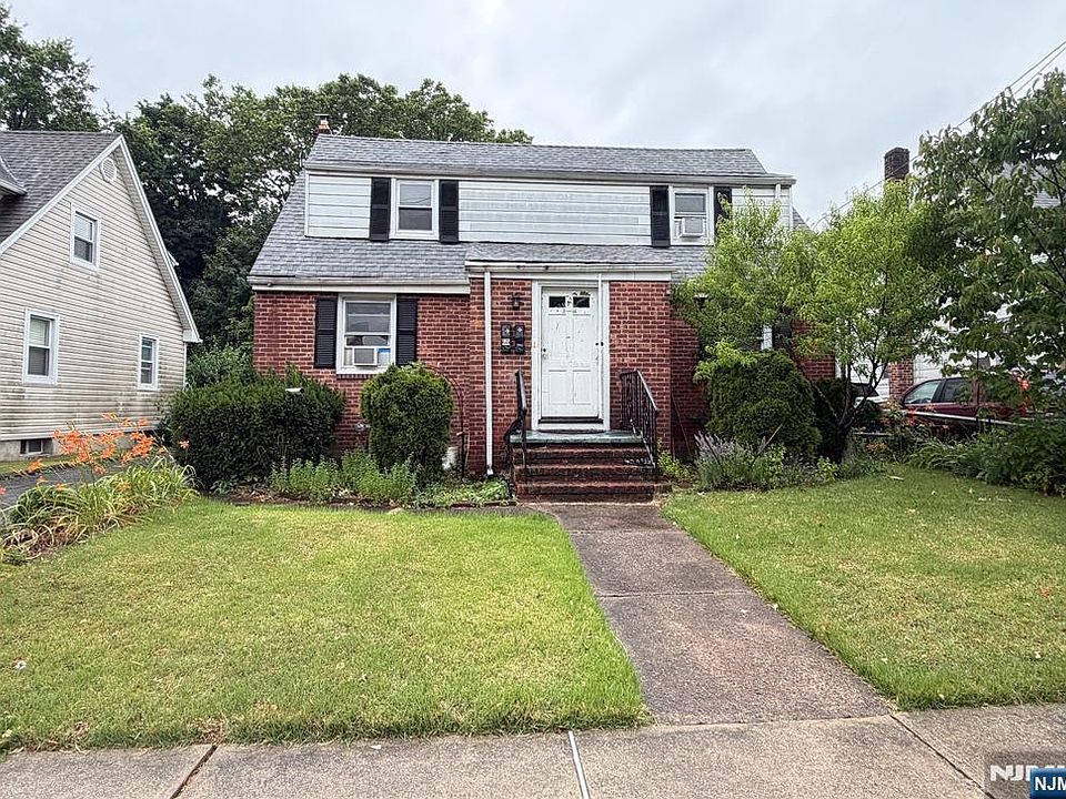 1st image of 3-14 31st St
