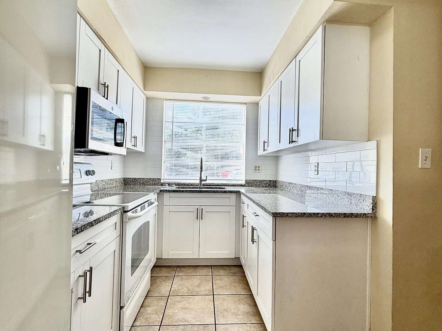 Gallineta Court 7501 LO - 1 — Photo 3