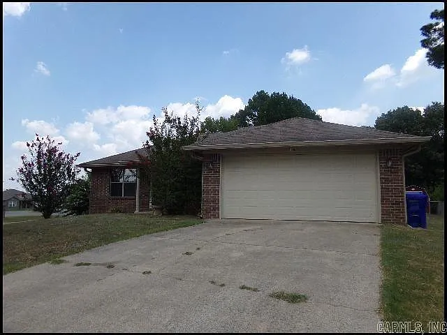 1405 Appalachain Dr — Photo 2
