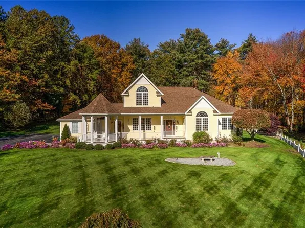 90 Colwell Rd, Burrillville, RI 02830