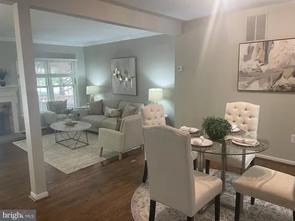 7422 Chummley Ct, Falls Church, VA 22043