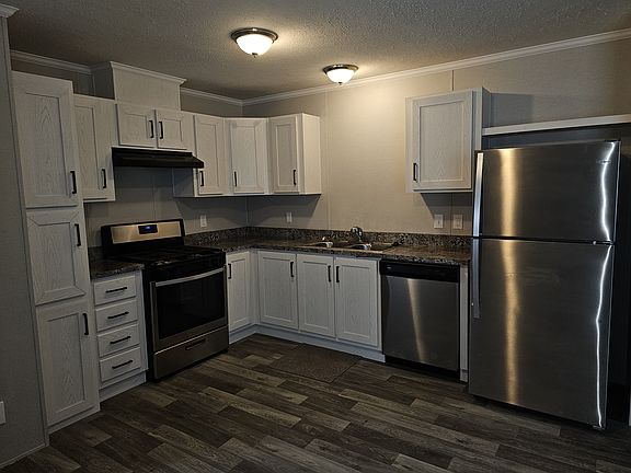 3rd image of 855 W Jefferson St Lot 107