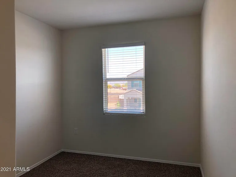 3702 N 307th Dr — Photo 30