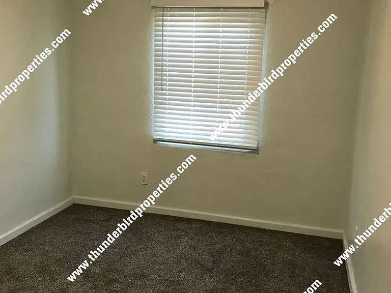 1225 San Mateo Blvd SE — Photo 6