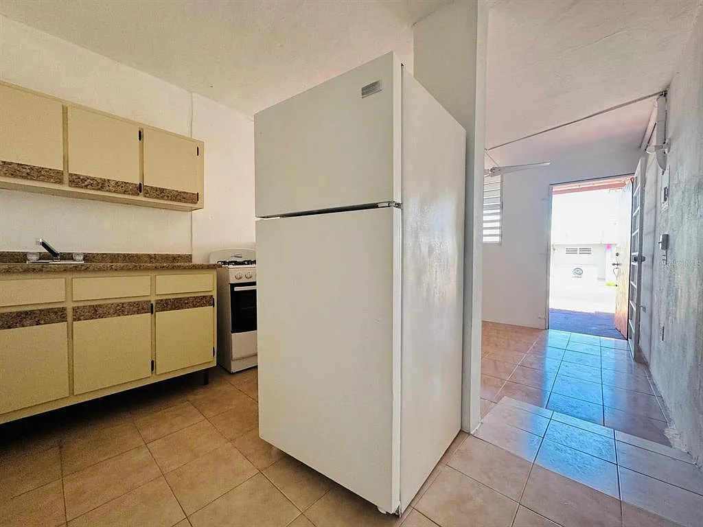 1 bed, 1.0 bath, 450 sqft, $525 — Photo 4