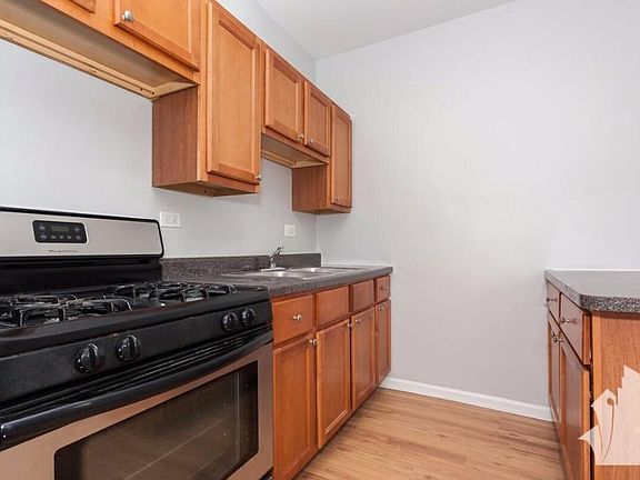 5th image of 5862 N Kenmore Ave #609