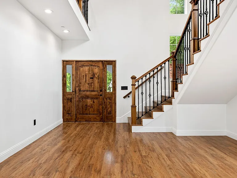 713 Wikiup Dr — Photo 12
