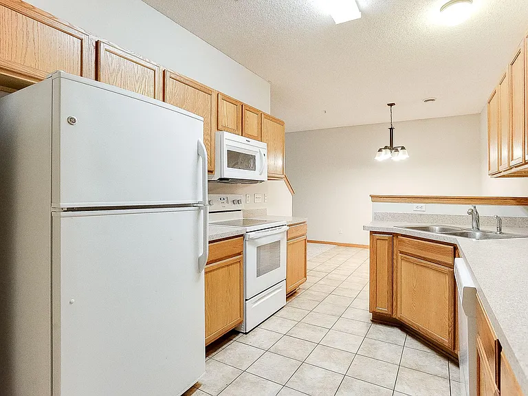 5040 Holly Ln N #3 — Photo 10