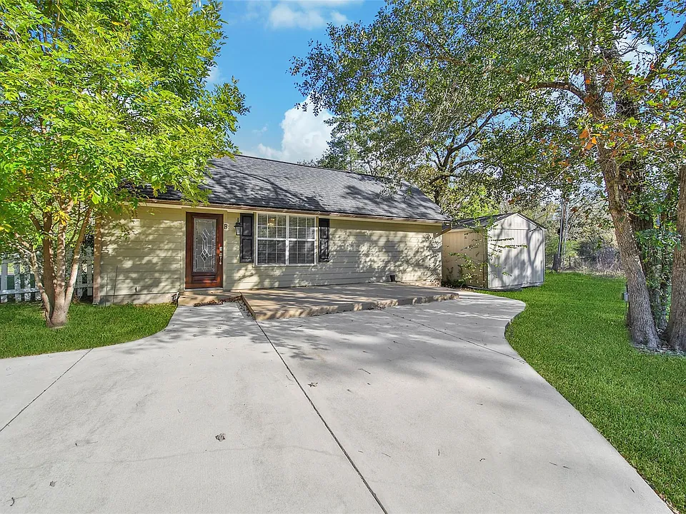 4072 Highway 105
