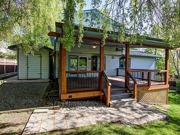 4th image of 6535 NE 188th St