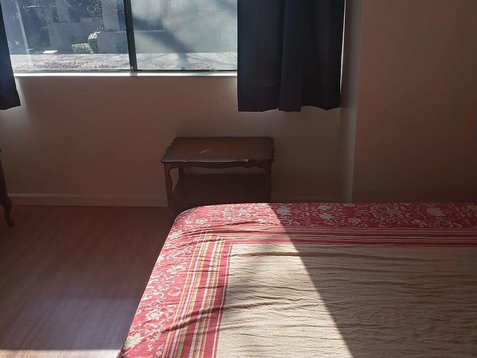 1st image of 629 Woodside Sier Unit 1