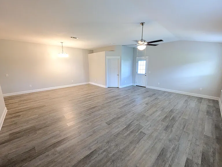 1651 Ponderosa Dr — Photo 10