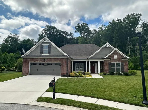 412 Stone Valley Ln, Hixson, TN 37343