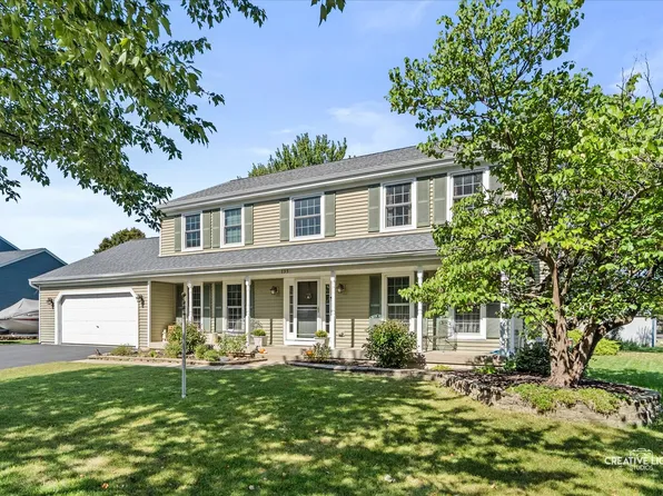 135 Chesterfield Dr, Oswego, IL 60543