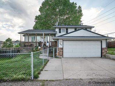 505 E Fox Farm Rd, Cheyenne, WY, 82007