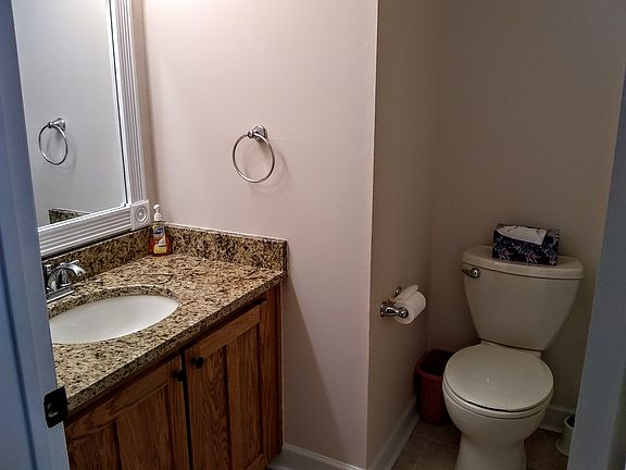 4th image of 331 Gardenia Dr