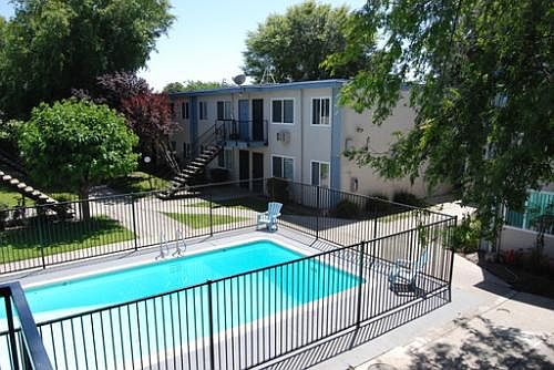 2nd image of 221 Quincy St APT 18