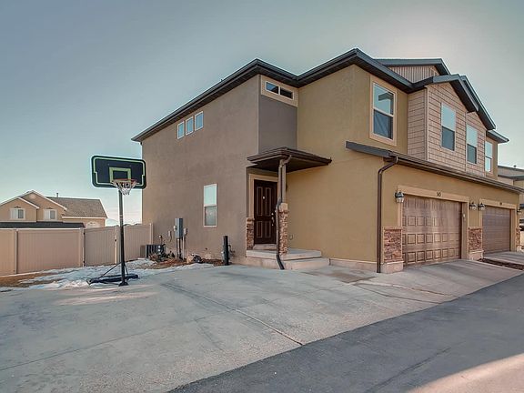 3rd image of 543 W Bountiful Way