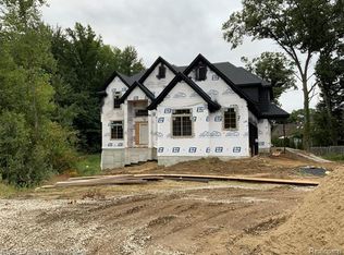 54045 Deadwood Ln, Shelby Township, MI 48316