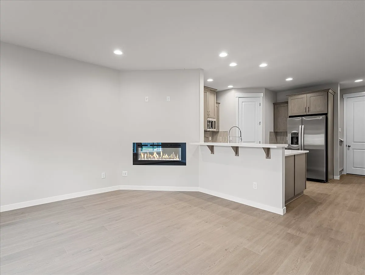 3 bed, 2.5 bath, 1626 sqft, $2,950 — Photo 4