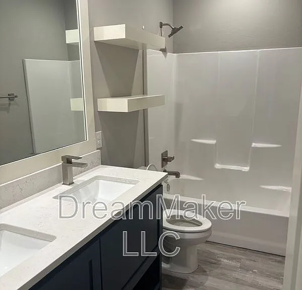 3010 SE 34th St — Photo 6
