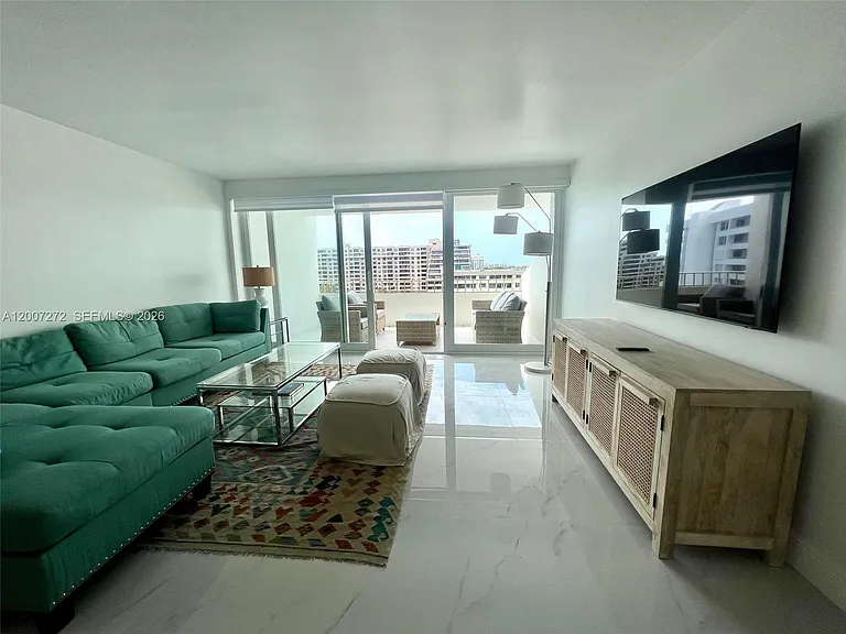 155 Ocean Lane Dr #1011 — Photo 10