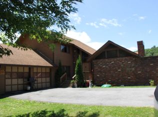 637 Sandlick Rd, Bluefield, WV 24701