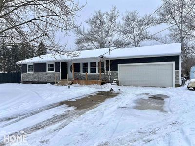 215 Stanley Dr, Corunna, MI, 48817