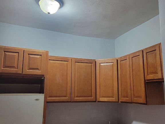 3rd image of 3051 Ocean Ave APT B7