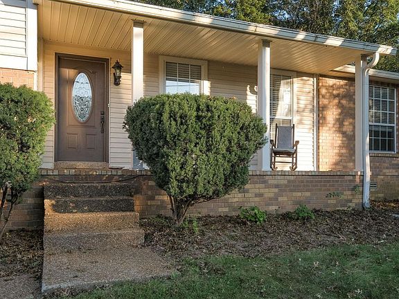 4th image of 329 Clearlake Dr W
