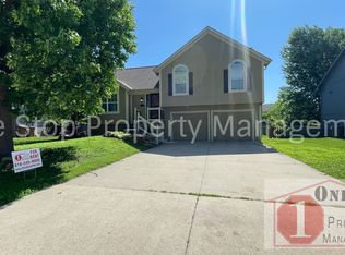 711 Furlong Dr, Raymore, MO 64083