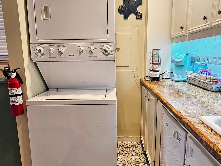 804 Columbia St #B — Photo 11