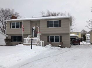 4001 Bird Dr, Erie, PA 16510