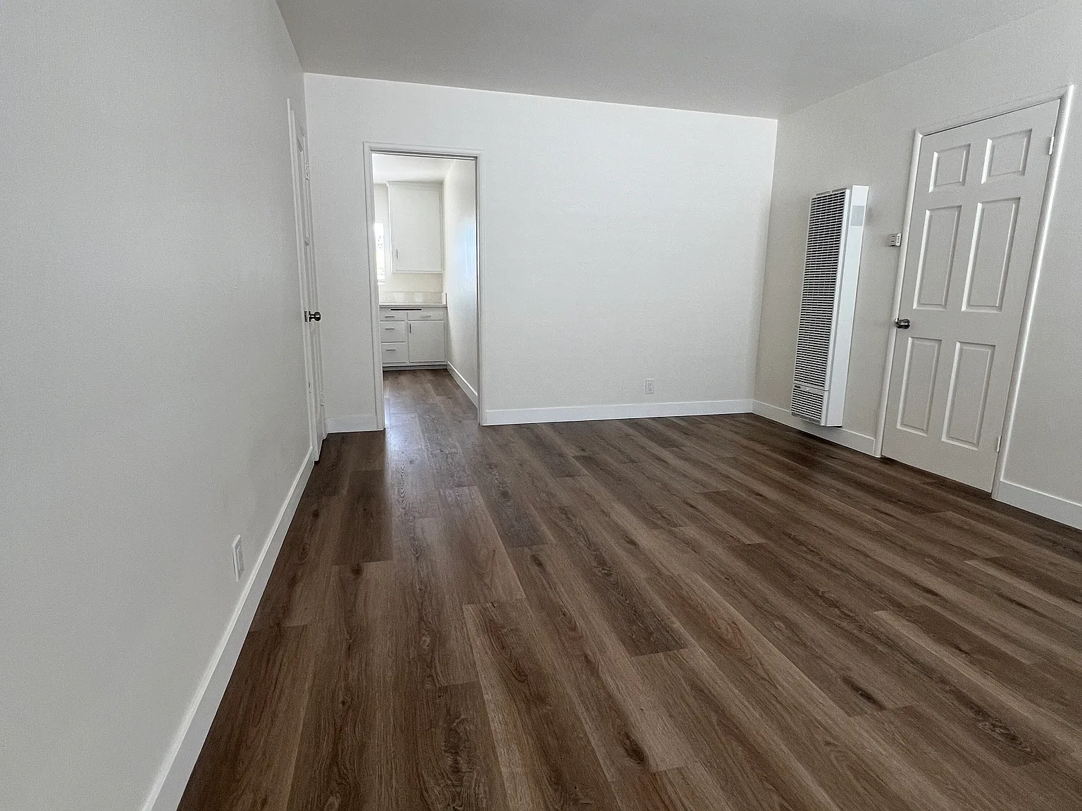 1 bed, $2,350 — Photo 1