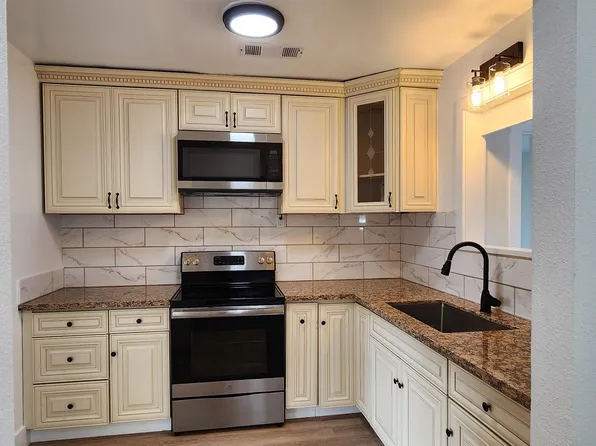 308 Vine St, Modesto, CA 95351