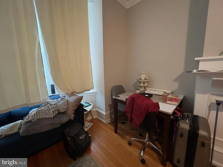 2126 Locust St #1R — Photo 17