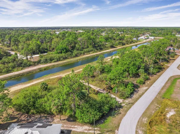 755 Longbow Lane, Lehigh Acres, FL 33972