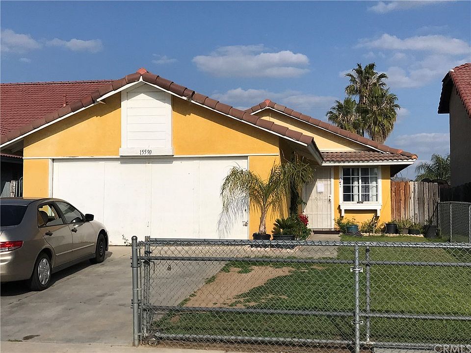 2nd image of 15590 Patricia St
