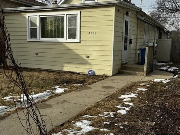 6238 W Eastwood Ave, Chicago, IL 60630