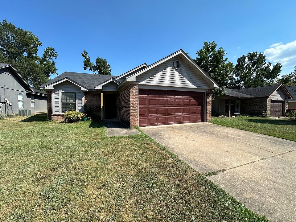 1st image of 2111 Timberwood Ln