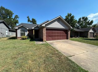 2111 Timberwood Ln, Russellville, AR 72802