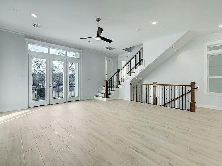 2814 Princeton St — Photo 4