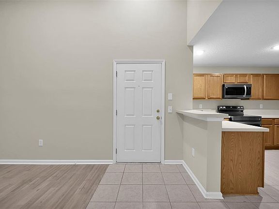 4th image of 6111 MAGGIES CIRCLE #110