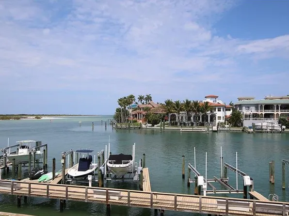 1060 Pinellas Bayway S #11, Tierra Verde, FL 33715