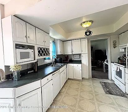 2nd image of 3305 Inverary Dr