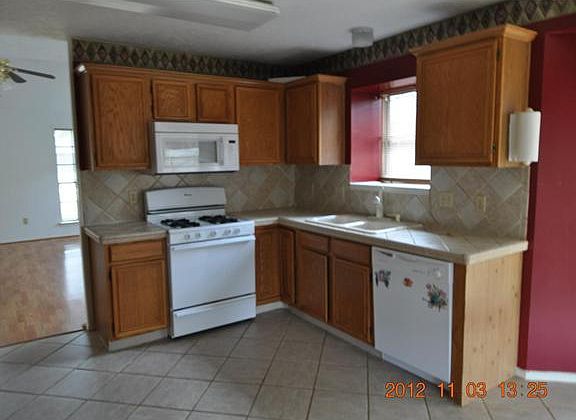 3rd image of 2204 Bennigan St