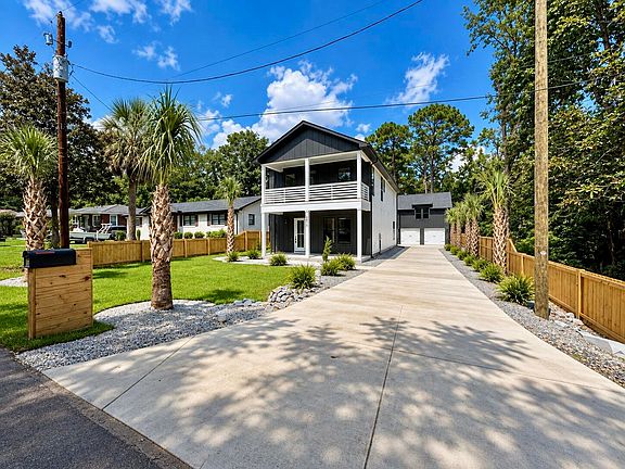 3rd image of 5836 Beverly Dr